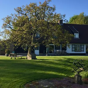 Logies De Meerkoet Bed & Breakfast